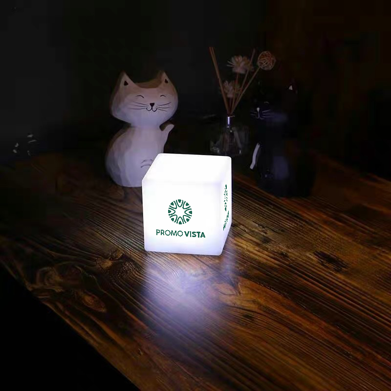 Custom LED Cube – Dynamic Branding & Versatile Lighting