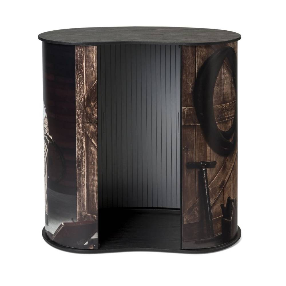 Rear opening of the compact portable promotional counter